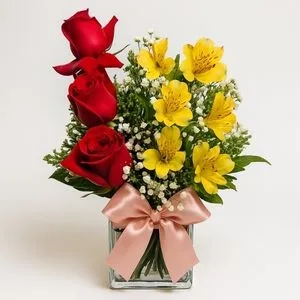 Arranjo de Rosas com Astromélias – Alegoria das Cores