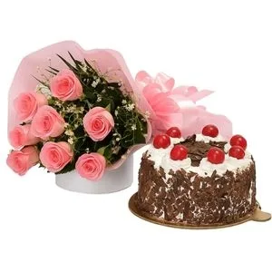 Buquê 8 Rosas Cor de Rosa com Bolo – Hoje é seu dia!