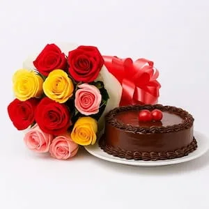 Buquê de 12 Rosas Mistas com Bolo – Grande dia!
