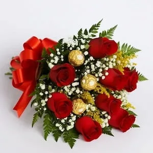Buquê de Rosas e Chocolate – Sabor Floral
