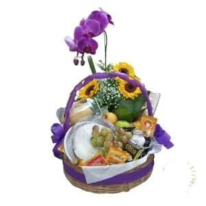 Cesta de Café da Manhã com Flores – Amanhecer Encantado