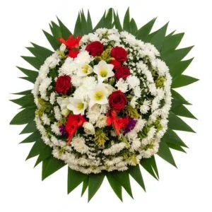 Coroa Fúnebre com Rosas Vermelhas, Lírios Brancos e Crisântemos