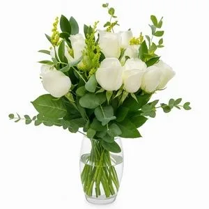 Arranjo de 12 Rosas Branca no Vaso de Vidro