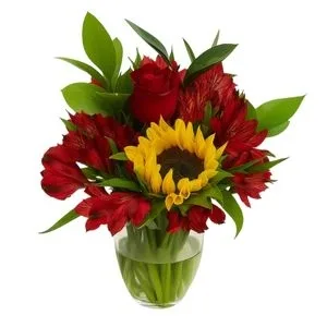 Arranjo de Flores Vermelha com Girassol