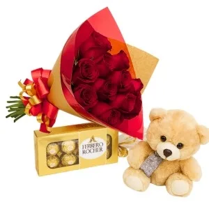 Buquê de 12 Rosas Vermelha com Chocolate e Pelúcia