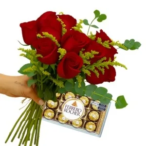 Buquê de 12 Rosas Vermelha com Ferrero de 12un.