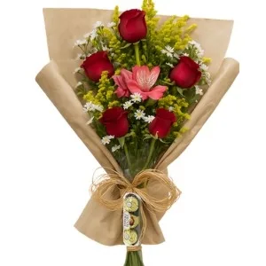 Buquê de 5 Rosas Vermelhas e Chocolates