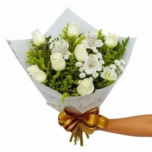 Buquê de 7 Rosas Brancas