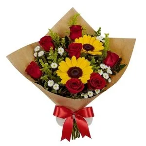 Buquê de 7 Rosas e Girassol
