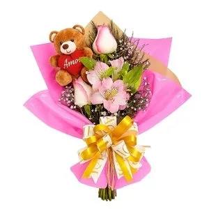 Ramalhete de 3 Rosas Rosadas com Pelúcia