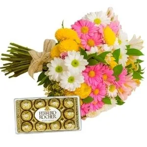 Buquê de Flores do Campo com Chocolate