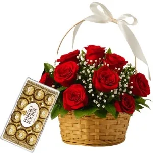 Cesta de Rosas Vermelhas com Ferrero