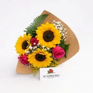 Buquê de Girassóis com Rosas Cor-de-Rosa