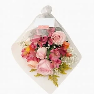 Buquê de Rosas e Alstroemérias
