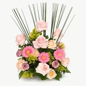 Arranjo Floral com Rosas Rosas, Gérberas e Cravos Rajados