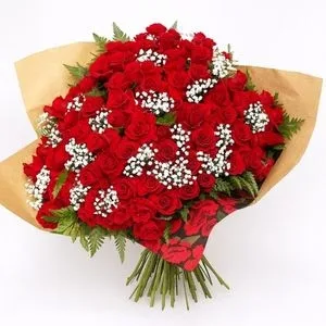 Buquê de 100 Rosas Vermelhas Luxo
