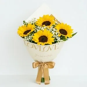 Buquê de 4 Girassóis com Gypsophila