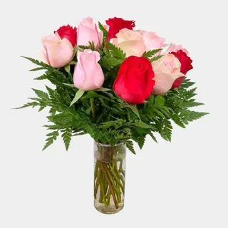 Buquê de Rosas Vermelhas e Rosas Rosadas em Vaso de Vidro