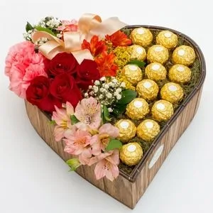 Caixa Coração com Rosas Vermelhas, Flores Mistas e Ferrero Rocher