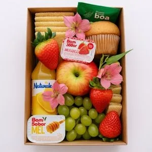 Caixa de Café da Manhã com Suco, Frutas, Biscoitos, Torradas e Mel