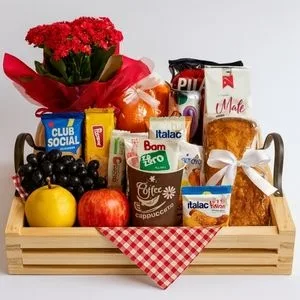 Cesta Café da Manhã com Flores, Frutas, Pães e Doces