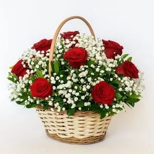 Cesta de Rosas Vermelhas com Mosquitinho