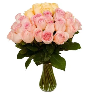 Arranjo de 30 Rosas Suaves no Vaso de Vidro
