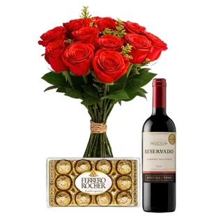 Buquê de 12 Rosas Vermelha com Chocolate e Vinho