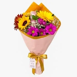 Buquê com Girassol, Rosas e Margaridas Coloridas