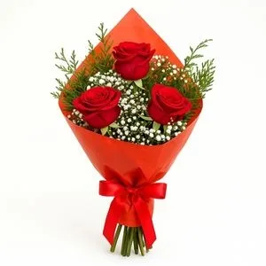 Buquê de 3 Rosas Vermelhas com Gypsophila