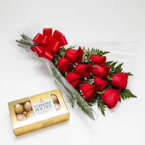 Buquê com 10 Rosas Vermelhas e Caixa de Ferrero Rocher