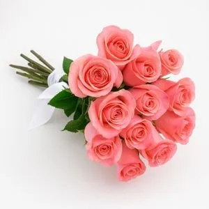 Buquê com 12 Rosas Rosadas