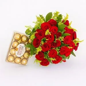 Buquê de 24 Rosas Vermelhas com Ferrero Rocher 12 Unidades