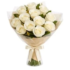 Buquê de 12 Rosas Brancas