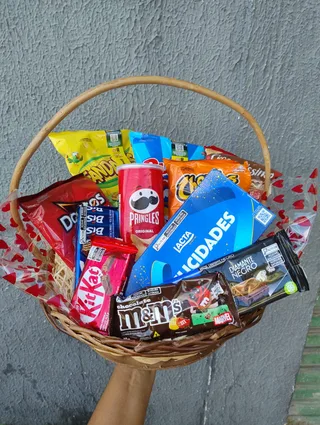 cesta chocolate diverssos