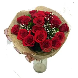 Bouquet 18 Rosas Importadas no Papel Decorado
