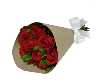 Bouquet de 12 Rosas Vermelhas no Kraft