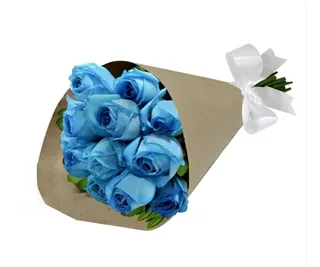 Bouquet de Rosas Azuis no kraft