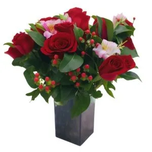 Jarra de Rosas com Astromélias