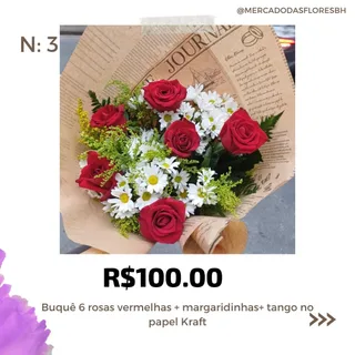 Buquê de rosas e flores do campo