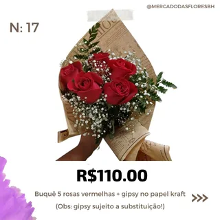 Buquê de rosas e flores do campo